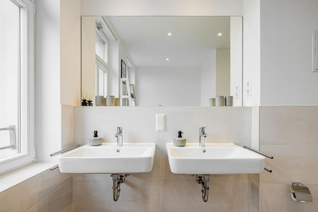 Stylisches Zentrales City-Apartment Mit 2 Balkonen Leipzig Eksteriør bilde