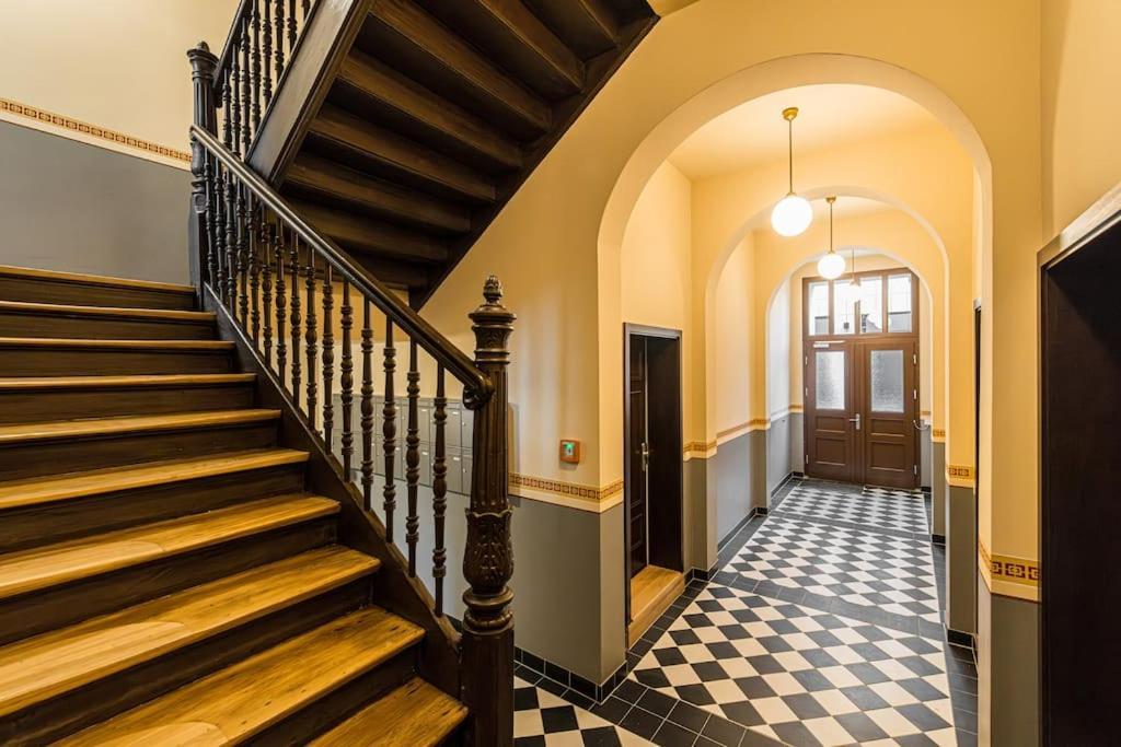 Stylisches Zentrales City-Apartment Mit 2 Balkonen Leipzig Eksteriør bilde